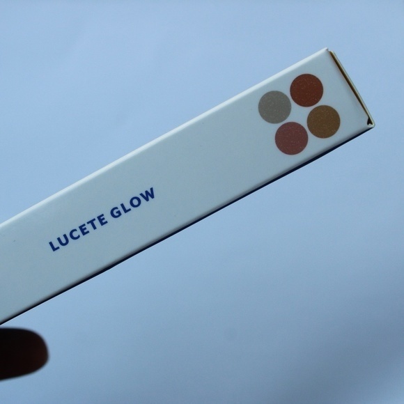 TRESLUCE Beauty | Lucete Glow Highlighter Palette - Picture 3 of 4